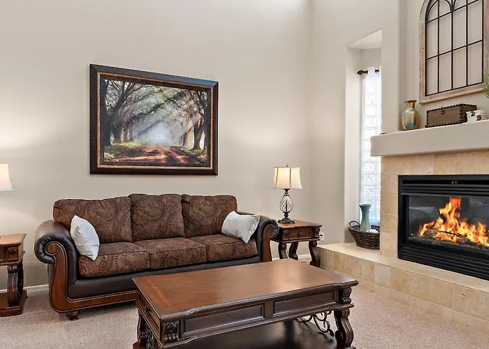 Sleeps 14 Pool Fire Pit Billiards Ev Plug