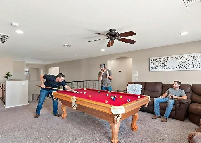 Sleeps 14 Pool Fire Pit Billiards Ev Plug Holiday home *