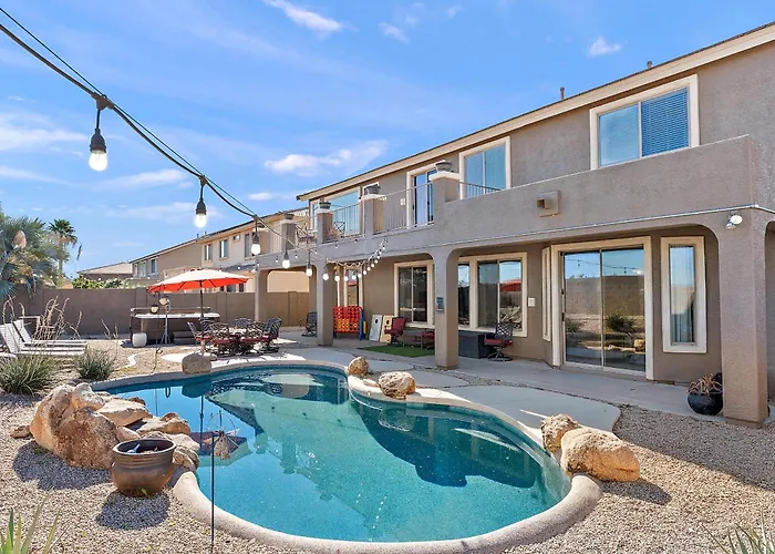 Holiday home Sleeps 14 Pool Fire Pit Billiards Ev Plug