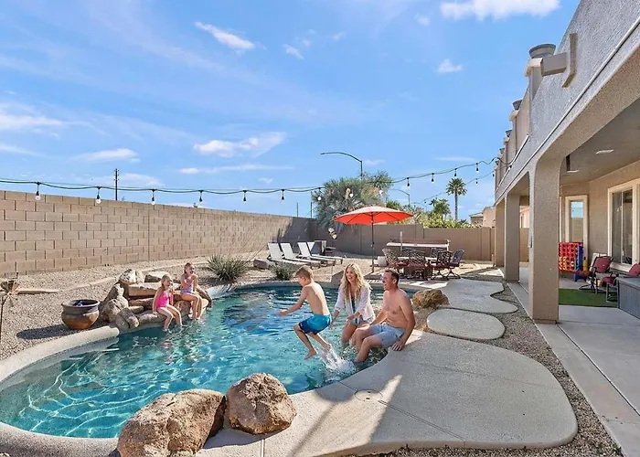 Sleeps 14 Pool Fire Pit Billiards Ev Plug Holiday home Mesa